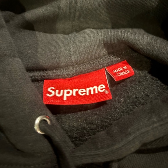 SUPREME black hoodie - Picture 2 of 4